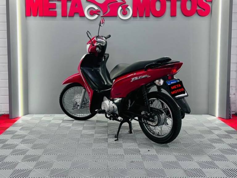 HONDA - BIZ 125 - 2011/2011 - Vermelha - R$ 10.900,00