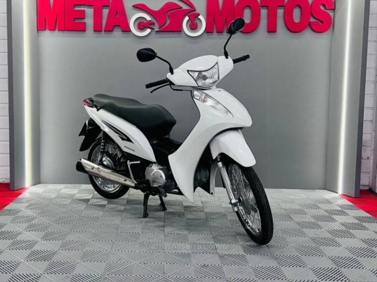 HONDA - BIZ 125 - 2013/2013 - Branca - R$ 12.900,00