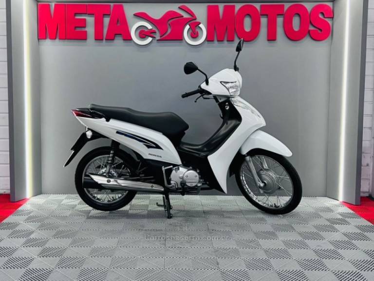 HONDA - BIZ 125 - 2013/2013 - Branca - R$ 12.900,00