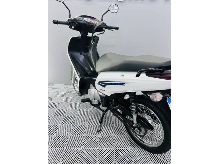 HONDA - BIZ 125 - 2013/2013 - Branca - R$ 12.900,00