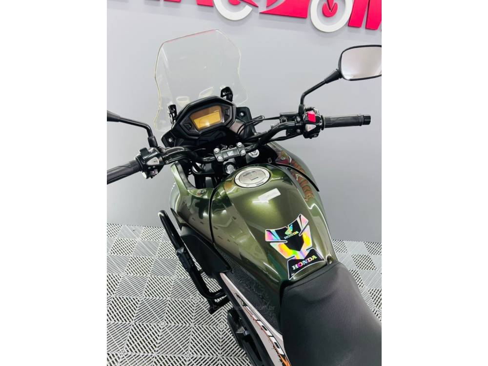 HONDA - CB 500 - 2017/2018 - Verde - R$ 36.900,00