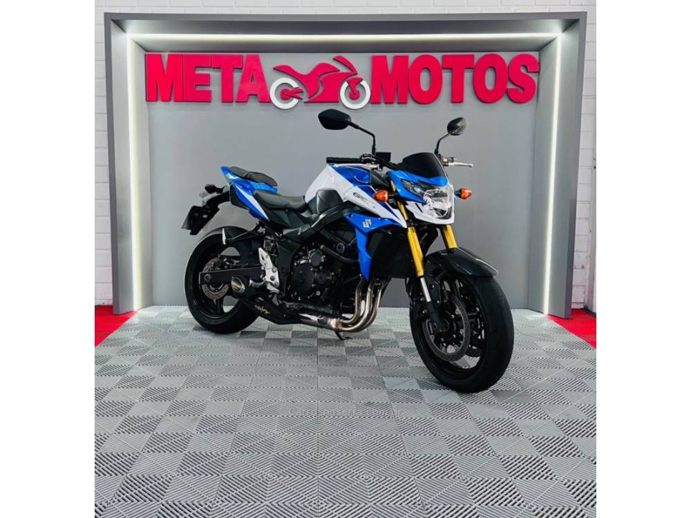 SUZUKI - GSR - 2015/2016 - Azul - R$ 41.900,00