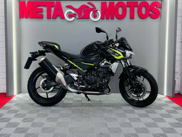 KAWASAKI - Z400 - 2020/2020 - Cinza - R$ 27.900,00