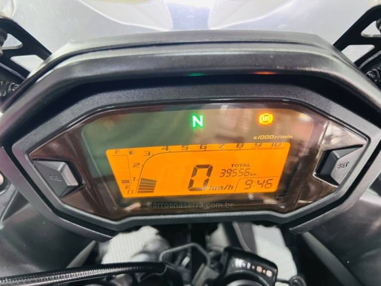 HONDA - CB 500 - 2017/2018 - Verde - R$ 36.900,00